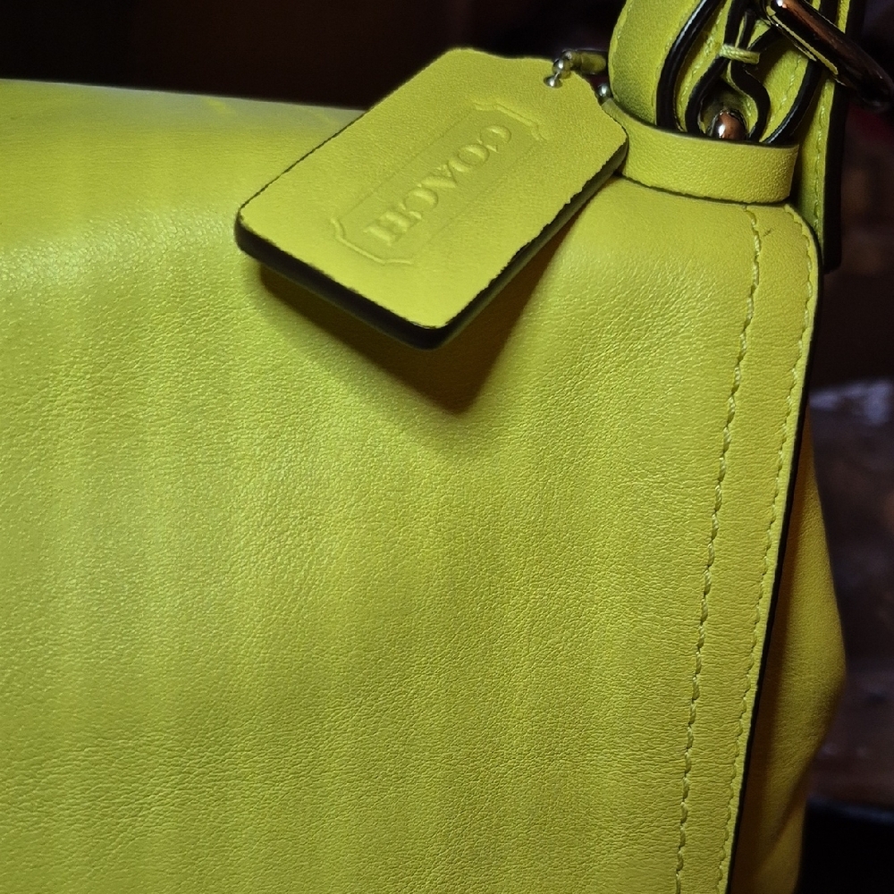 Coach Legacy Glove Tanned Leather Crossbody - Picture 4 of 12
